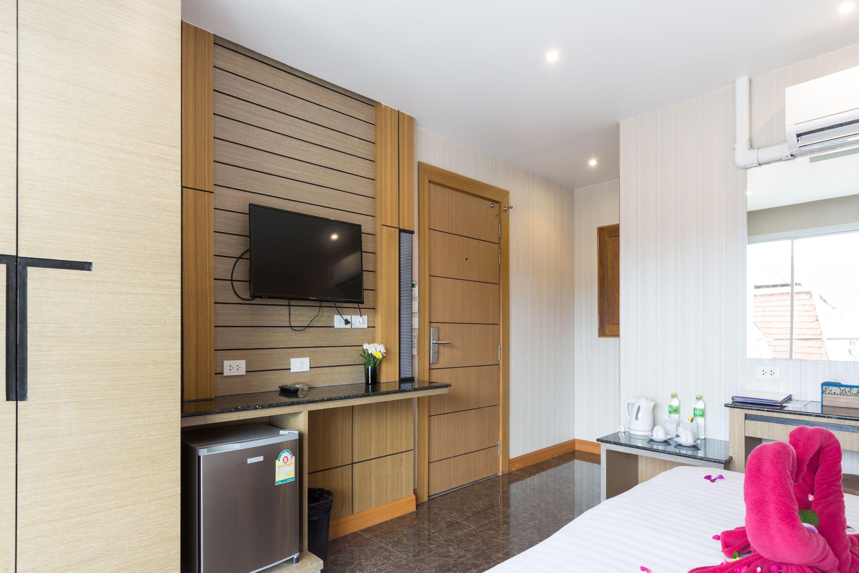 Anda Beachside Hotel Karon Exterior photo
