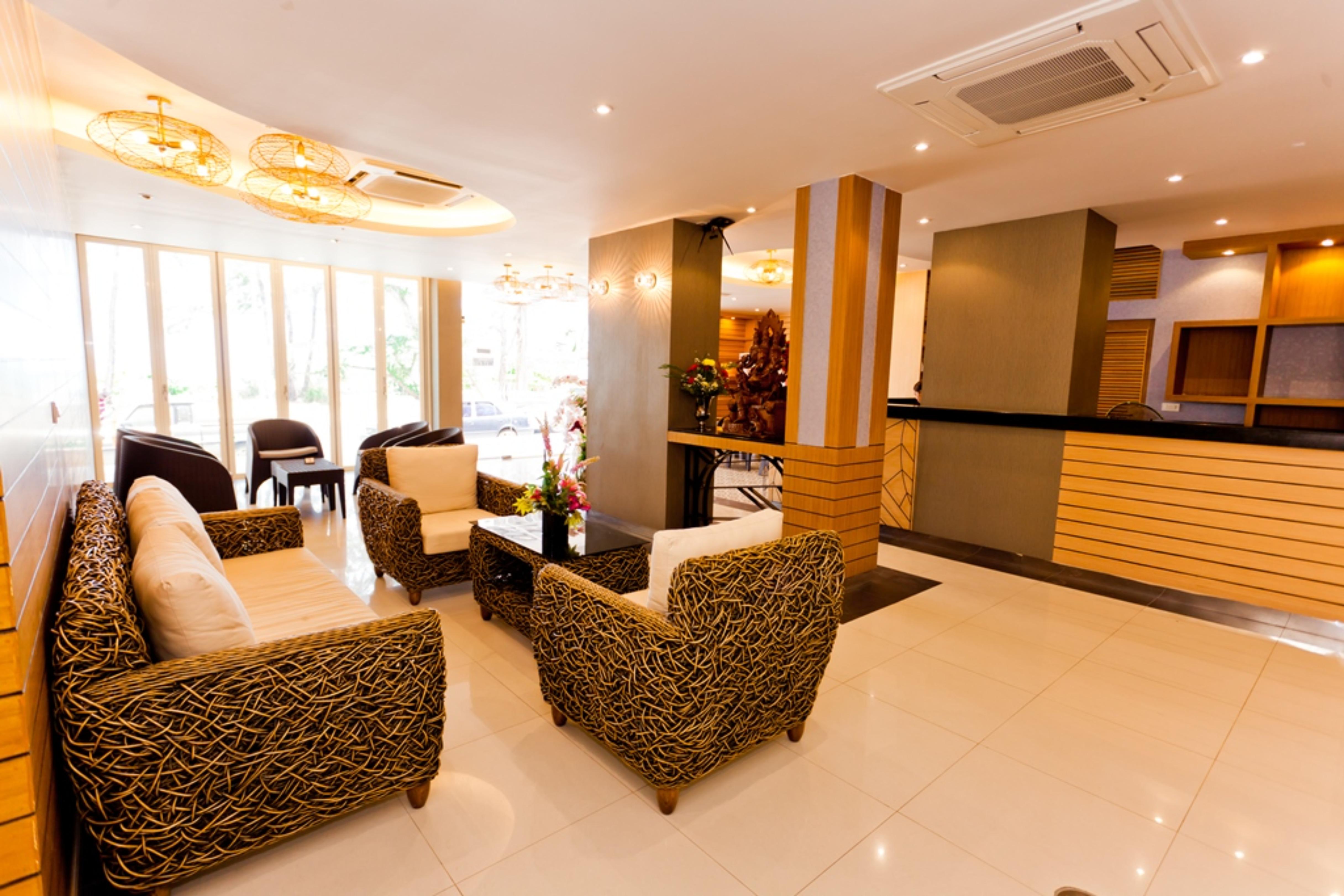 Anda Beachside Hotel Karon Exterior photo